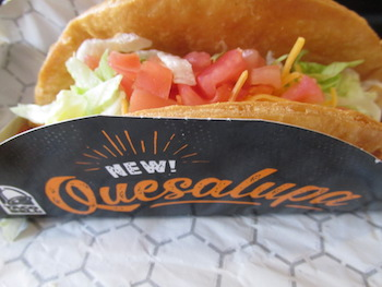 Illustration for article titled Fast-Food Smackdown: Burger King's Jalapeño Chicken Fries Vs. Taco Bell's Quesalupa